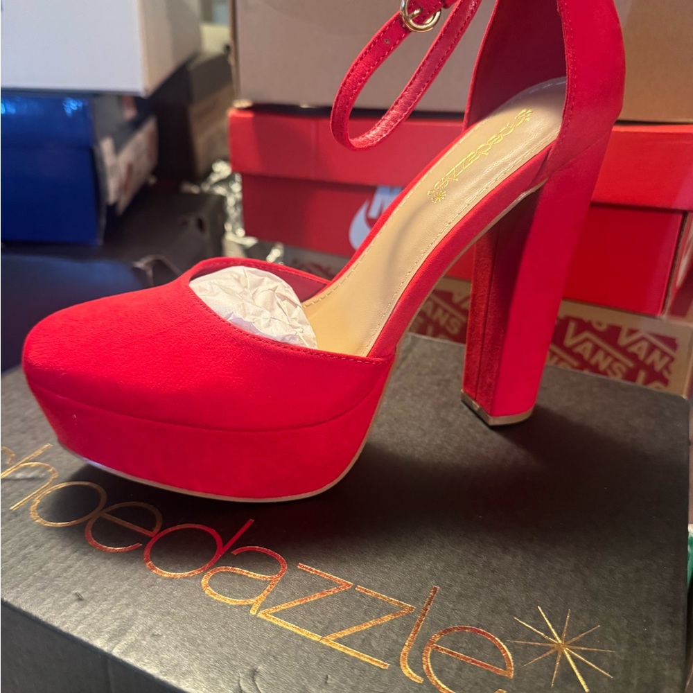 Shoe Dazzle Bold Red Platform Heels
